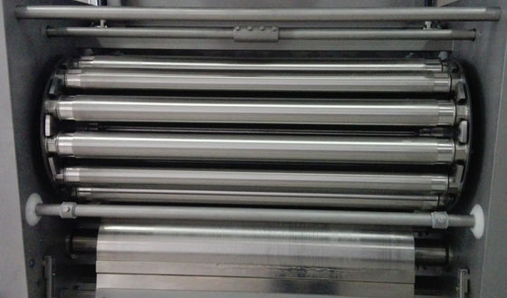Beli Pelanggan - Peralatan Laminating Industri 800mm yang Disesuaikan dengan Multirollers pembuatan online