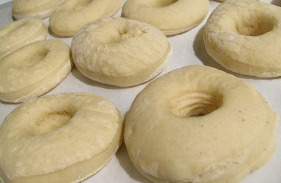 Beli 750 mm Industri Pembuat Donat, Penjahit Pelanggan Otomatis Mesin Pembuat Dounut pembuatan online