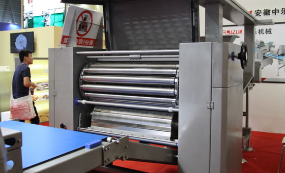 Beli Siemens Plc Puff Pastry Paratha Membuat Mesin Dengan 2 Set Perangkat Laminating pembuatan online