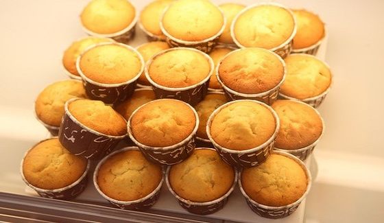 Beli Output Tinggi dari Deposan Jalur Produksi Kue yang Dikontrol oleh Servo Dengan Berbagai Moulder pembuatan online