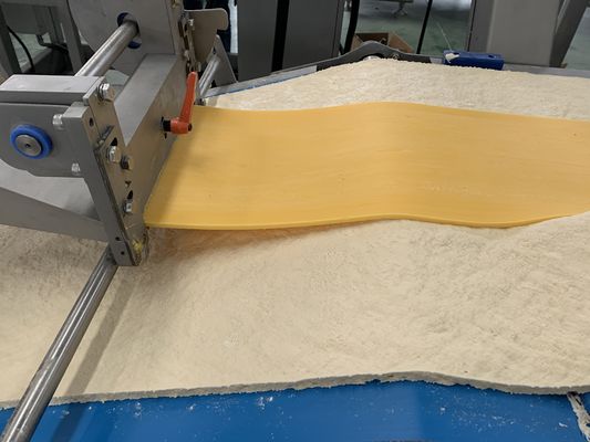 Beli 600-1200kg/H Kapasitas Puff Pastry Produksi Line of semi otomatis / sepenuhnya otomatis untuk isian atau kosong kue pembuatan online